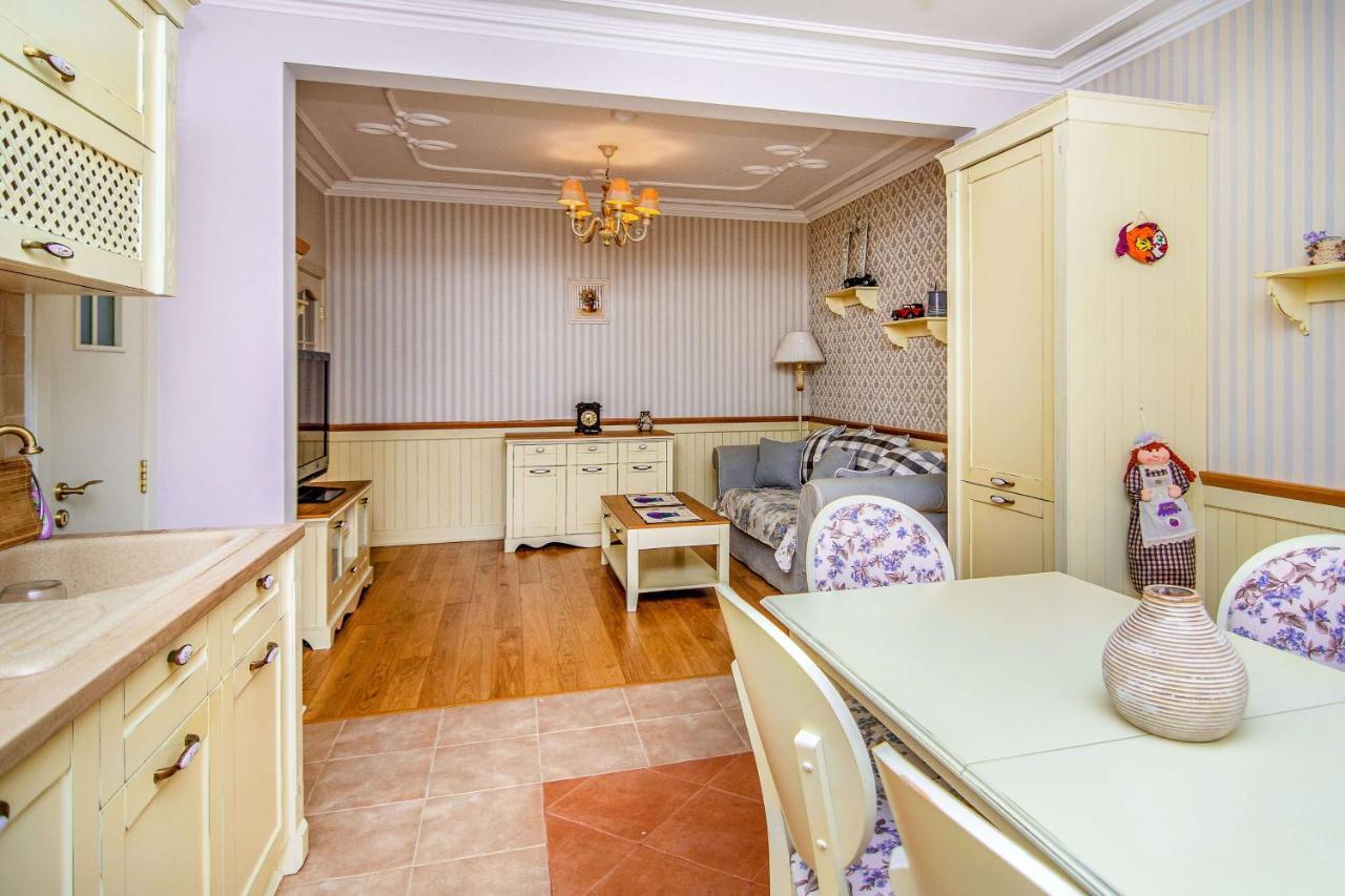 Central Shabby Chic Flat Close To Paid Parking Apartment Varna ภายนอก รูปภาพ